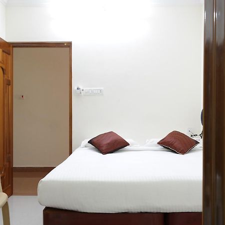 Sakthi Guest House Pondicherry Exterior photo